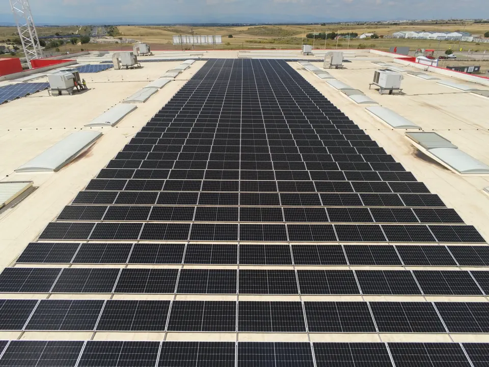 Bauhaus Alcorcón (Alcorcón) : installation photovoltaïque de 314 kWc réalisée par ALRO Solar, photo 3