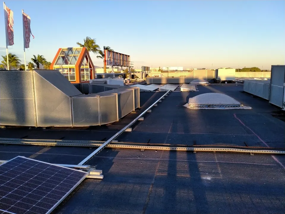 Bauhaus Gavà (Gavà) : installation photovoltaïque de 157 kWc réalisée par ALRO Solar, photo 3