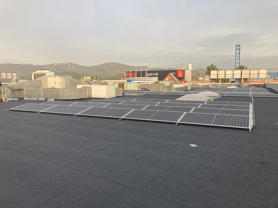 Bauhaus Gavà (Gavà) : installation photovoltaïque de 157 kWc réalisée par ALRO Solar, photo 5
