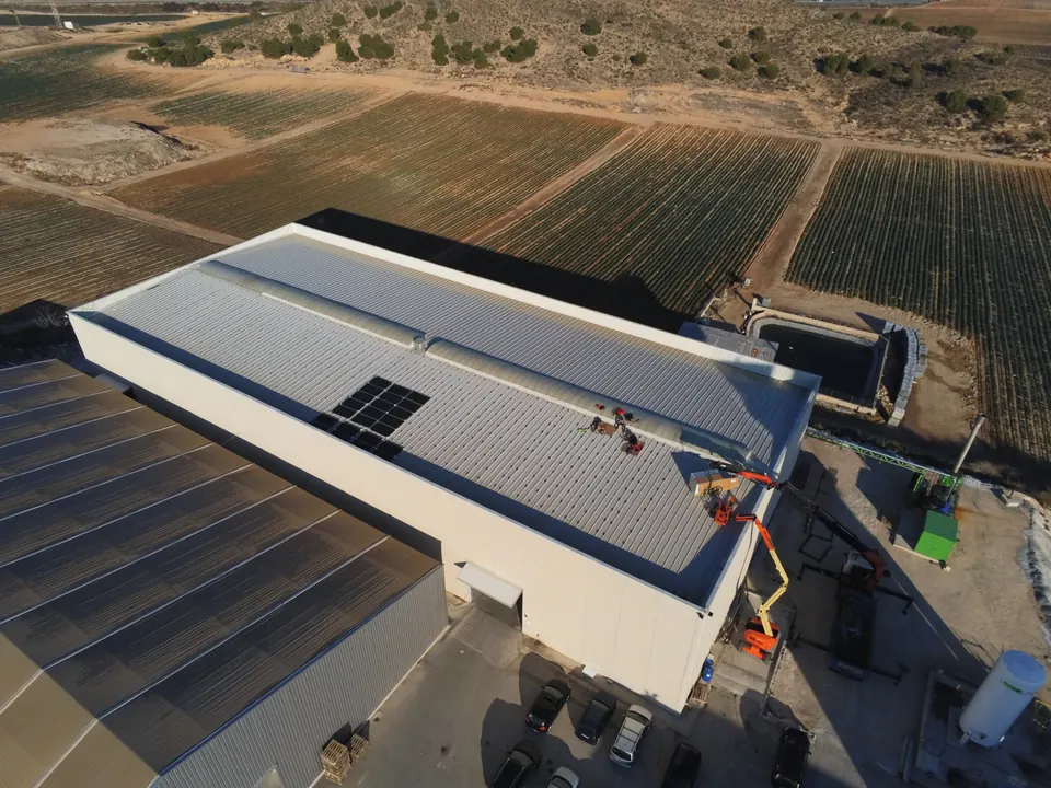 Forjados Bernabé (Fortuna) : installation photovoltaïque de 105 kWc réalisée par ALRO Solar, photo 3
