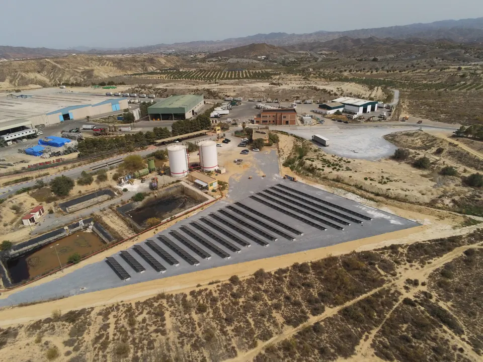 Geocycle España (Albox) : installation photovoltaïque de 243 kWc réalisée par ALRO Solar, photo 4