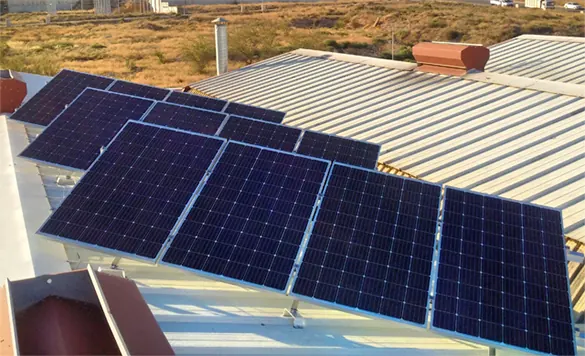 Gráficas Calasparra (Calasparra) : installation photovoltaïque de 3,6 kWc réalisée par ALRO Solar, photo 1