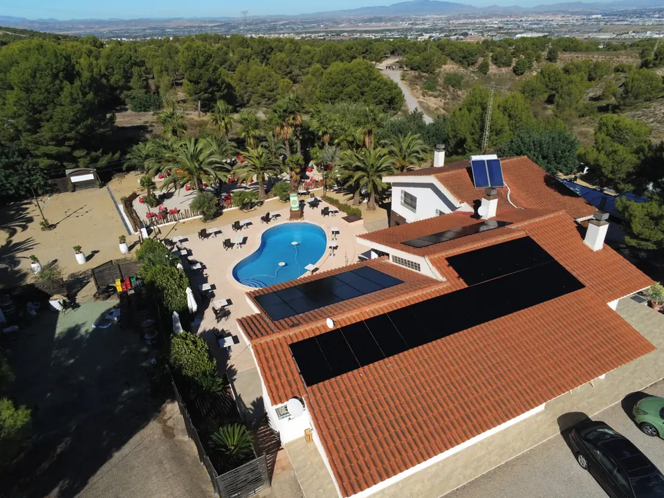 Jardín de Sal (El Palmar) : installation photovoltaïque de 18 kWc réalisée par ALRO Solar, photo 2
