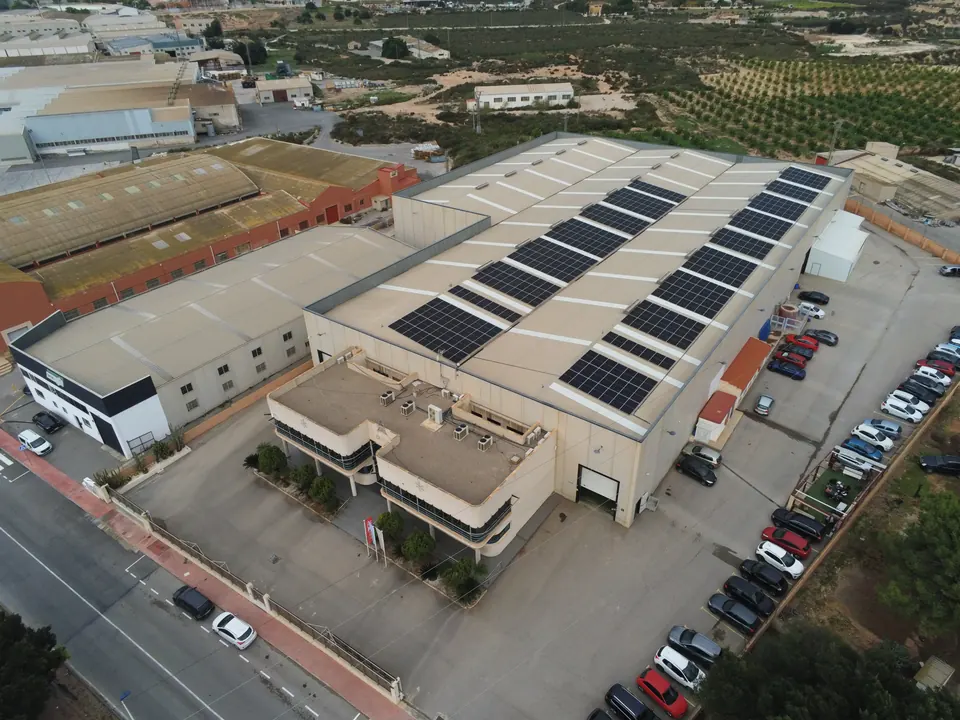 Koala Bay (Crevillent) : installation photovoltaïque de 251 kWc réalisée par ALRO Solar, photo 2