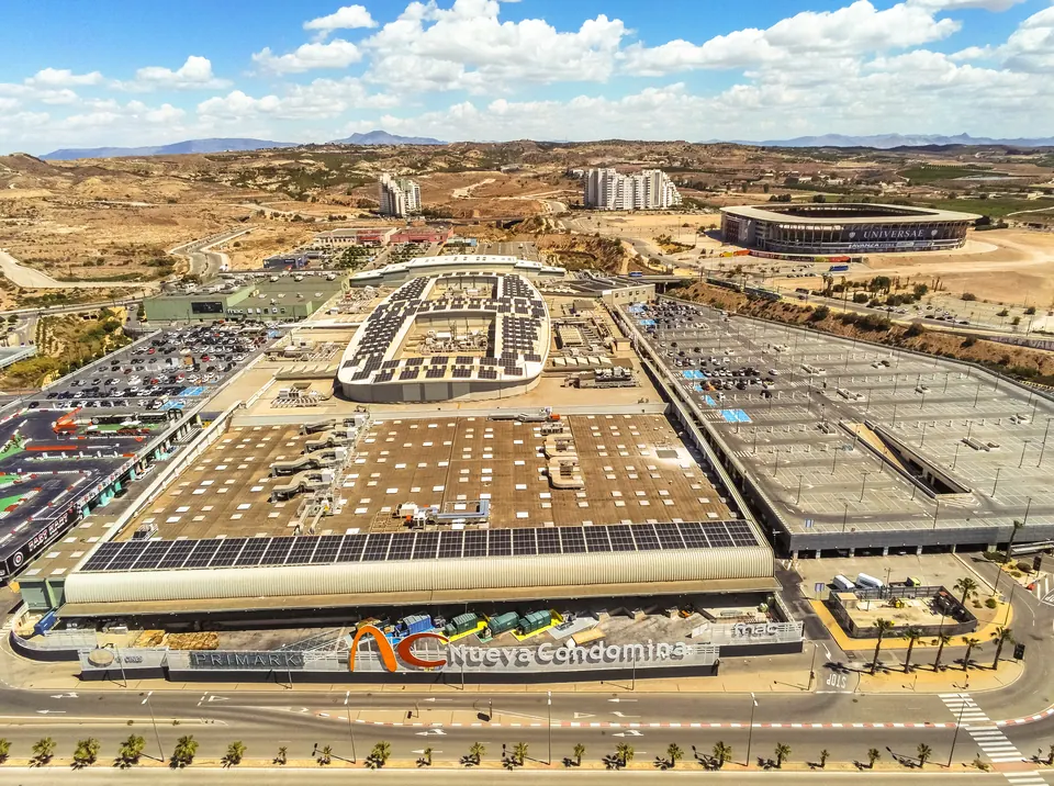 Centro Comercial Nueva Condomina (Murcia) : installation photovoltaïque de 1 208 kWc réalisée par ALRO Solar, photo 3
