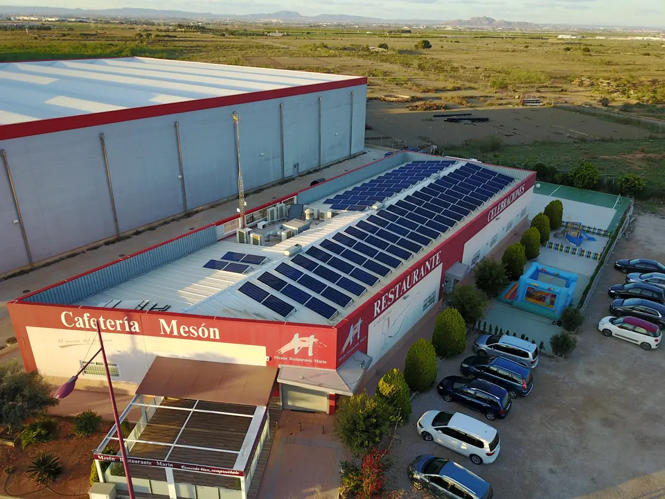 Restaurante Marín (Los Camachos) : installation photovoltaïque de 36 kWc réalisée par ALRO Solar, photo 1