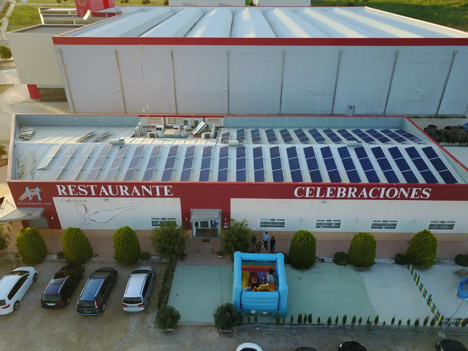 Restaurante Marín (Los Camachos) : installation photovoltaïque de 36 kWc réalisée par ALRO Solar, photo 2