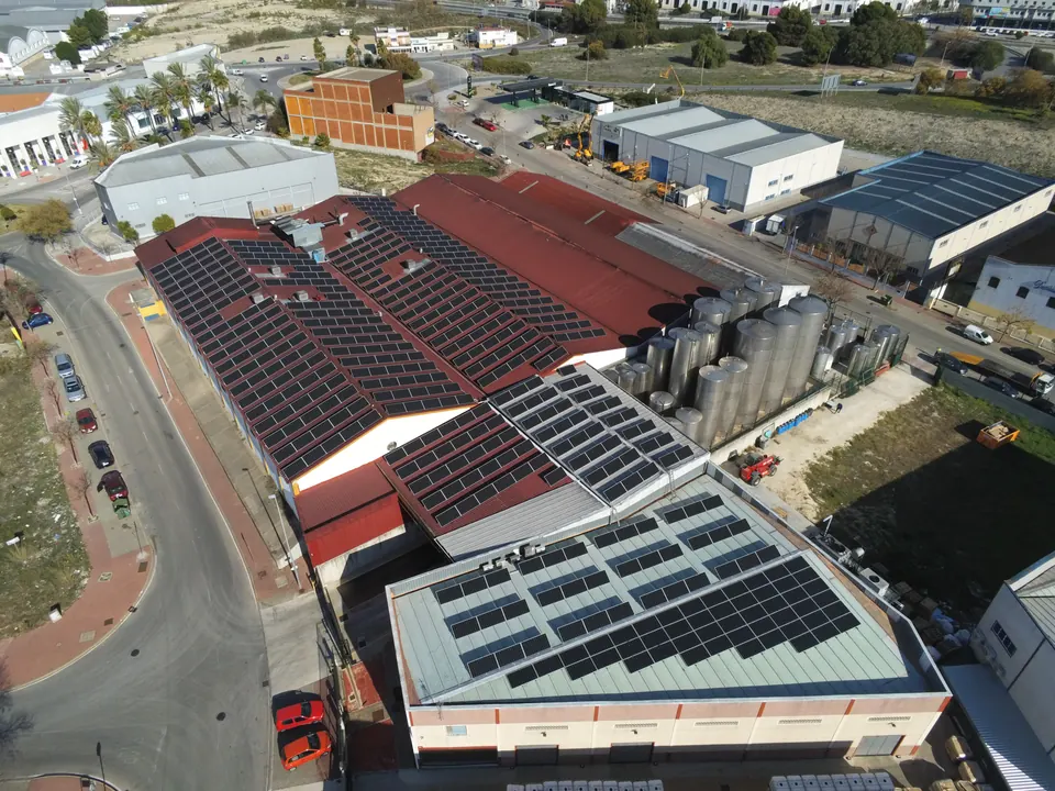 Vinagrería La Andaluza (Jerez de la Frontera) : installation photovoltaïque de 263 kWc réalisée par ALRO Solar, photo 1