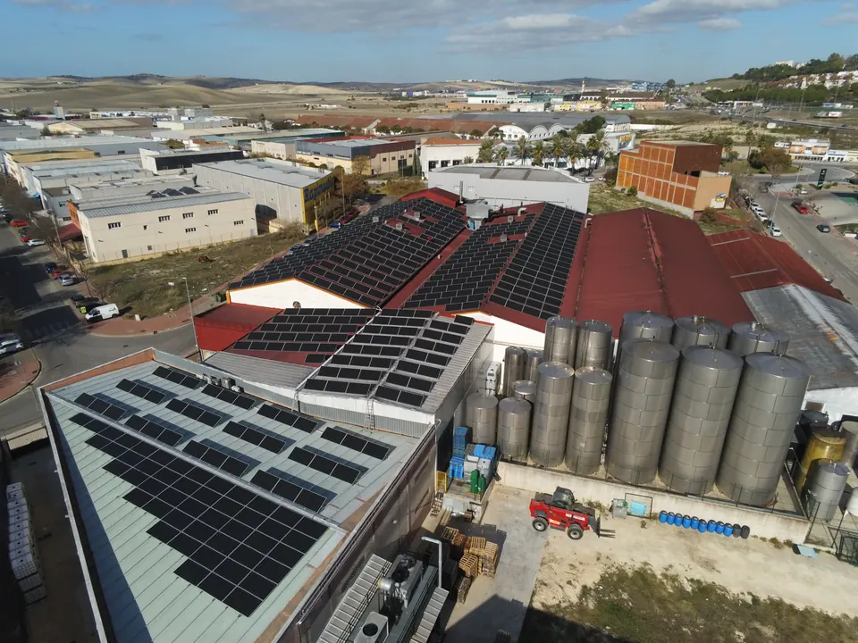 Vinagrería La Andaluza (Jerez de la Frontera) : installation photovoltaïque de 263 kWc réalisée par ALRO Solar, photo 3